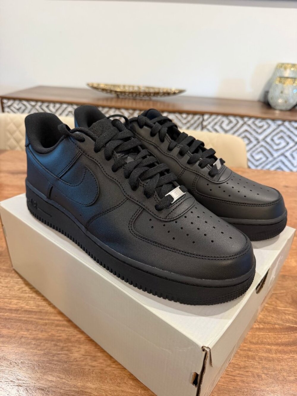 Nike Air Force 1'07 in Black Size 10.5M/12W BNIB